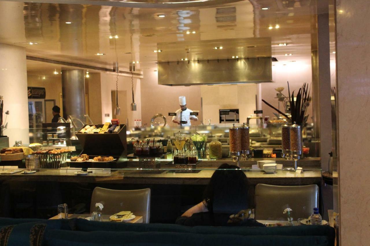 蓝钻石-Ihcl精选酒店 浦那 外观 照片